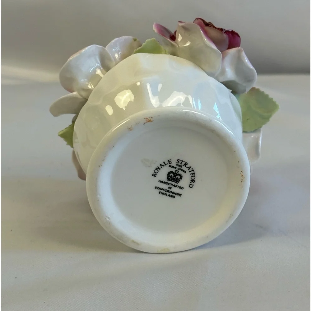 Royal Stratford Bone China Rose Floral Bouquet - Picture 7 of 13